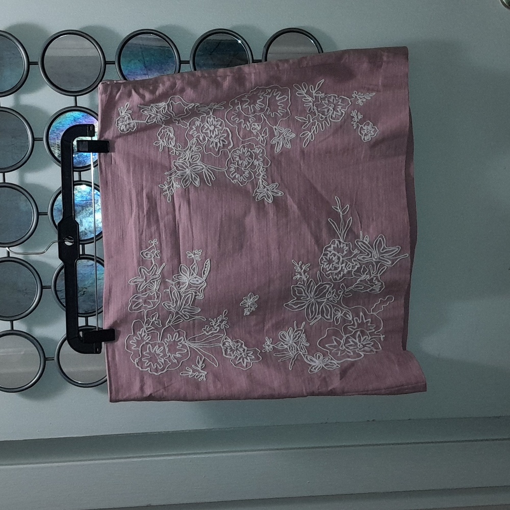 🌺LOFT EMBROIDERED Skirt